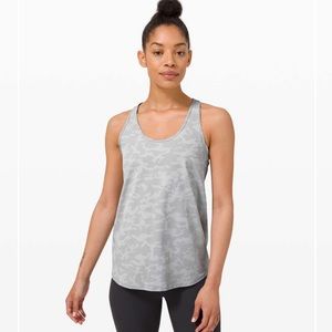 Lululemon essential tank